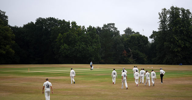Highlights: Hampshire v Surrey – Day 1