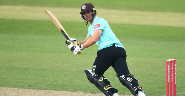 Evans leads Surrey to nail-biting win