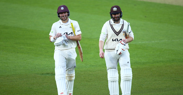 Rain interrupts Surrey’s first innings reply