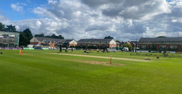 Durham v Surrey: Live Stream