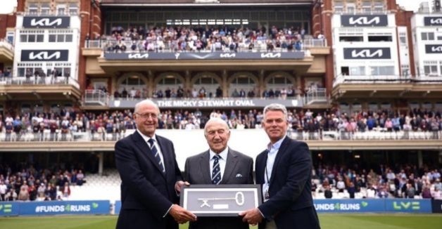 Micky Stewart Receives ‘Key to The Oval’