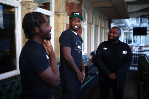 LONDON, ENGLAND - NOVEMBER 09: Boxer Isaac Chamberlain visits The Kia Oval to try his hand at cricket after being announced as an ambassador for The ACE Programme at The Kia Oval on November 09, 2022 in London, England. (Photo by Ben Hoskins/Getty Images for Surrey CCC)
