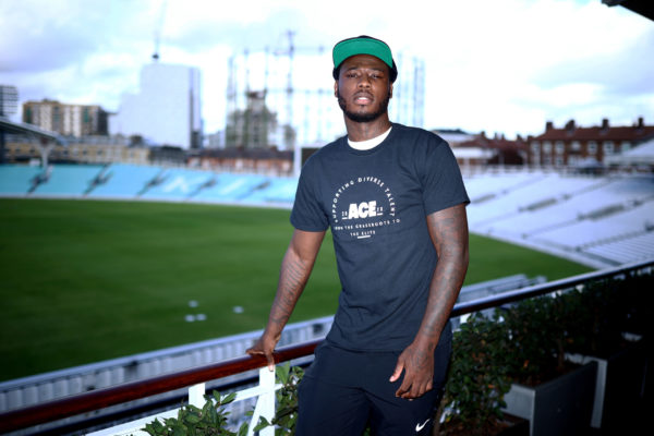 LONDON, ENGLAND - NOVEMBER 09: Boxer Isaac Chamberlain visits The Kia Oval to try his hand at cricket after being announced as an ambassador for The ACE Programme at The Kia Oval on November 09, 2022 in London, England. (Photo by Ben Hoskins/Getty Images for Surrey CCC)