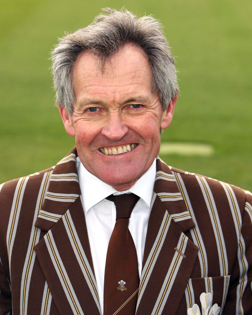 Keith Booth pen pic 1350