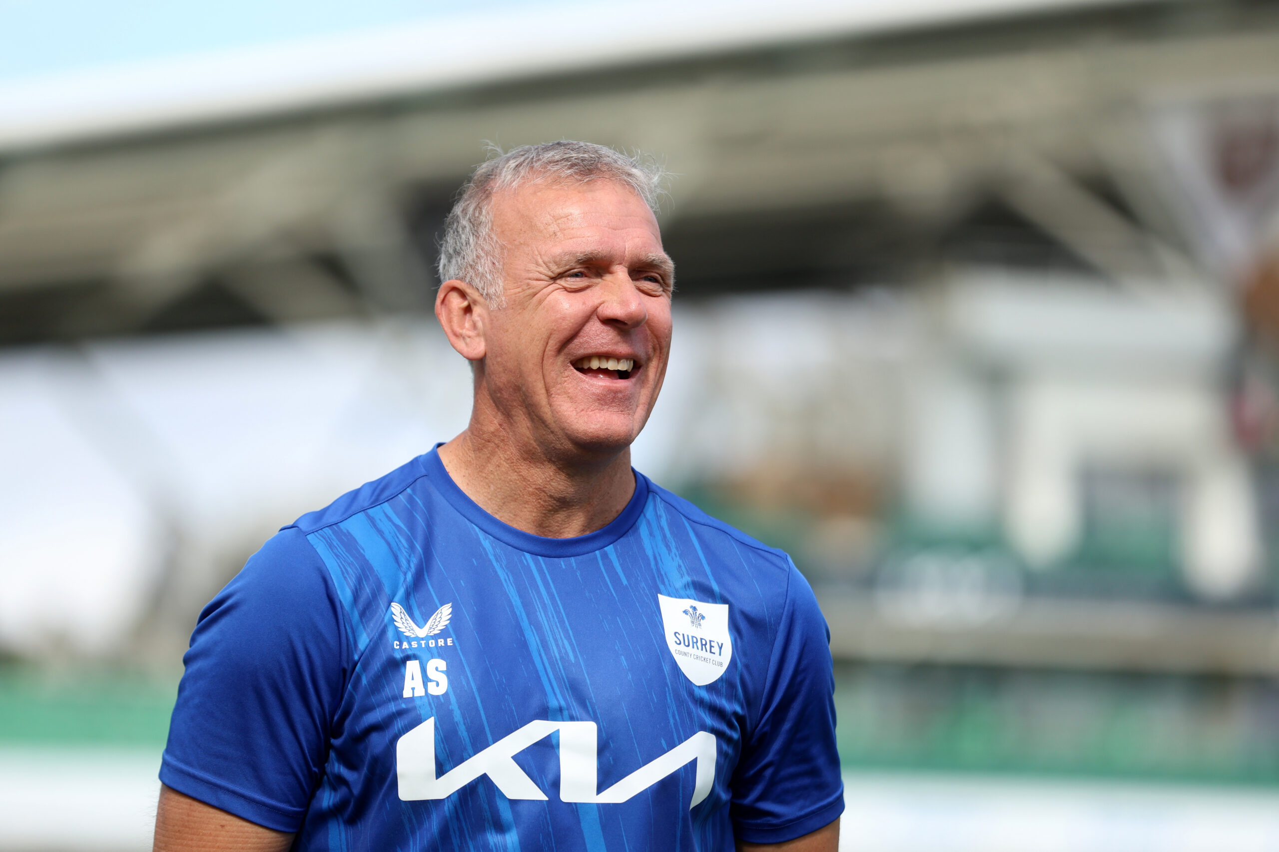 Alec Stewart announces decision to step down from role at Surrey
