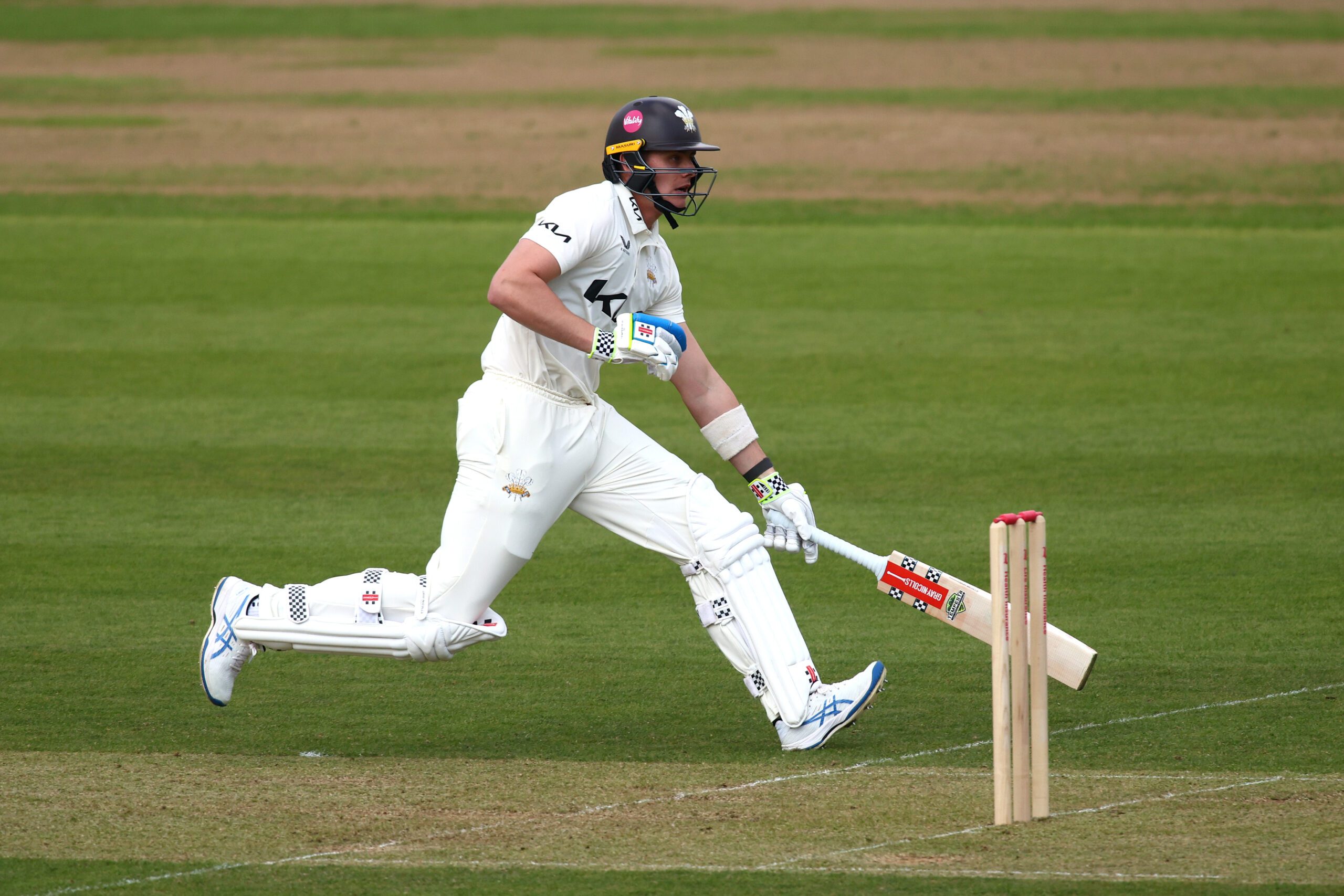 Jamie Smith shines on second day