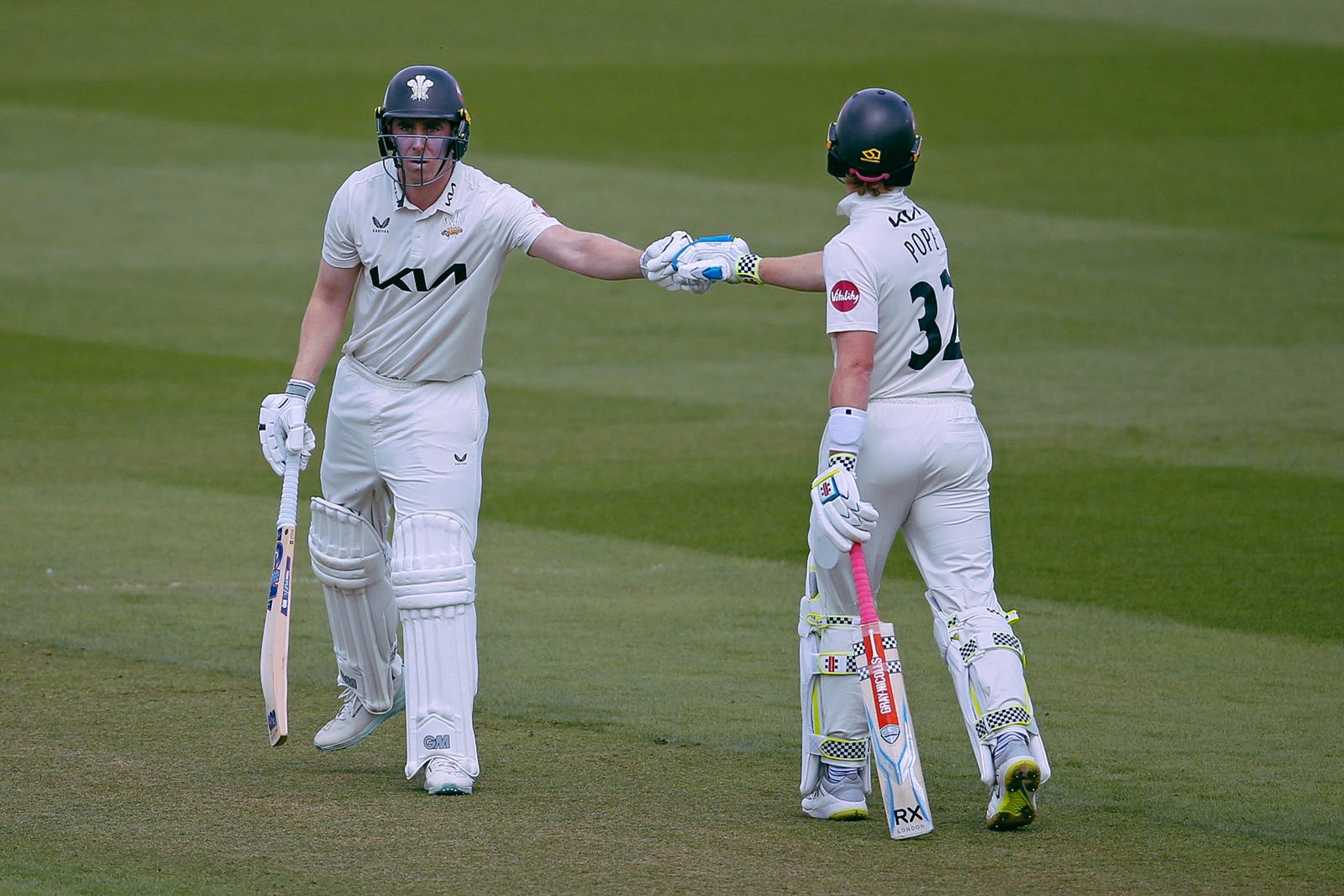 Dan Lawrence counter-punch puts Surrey on top