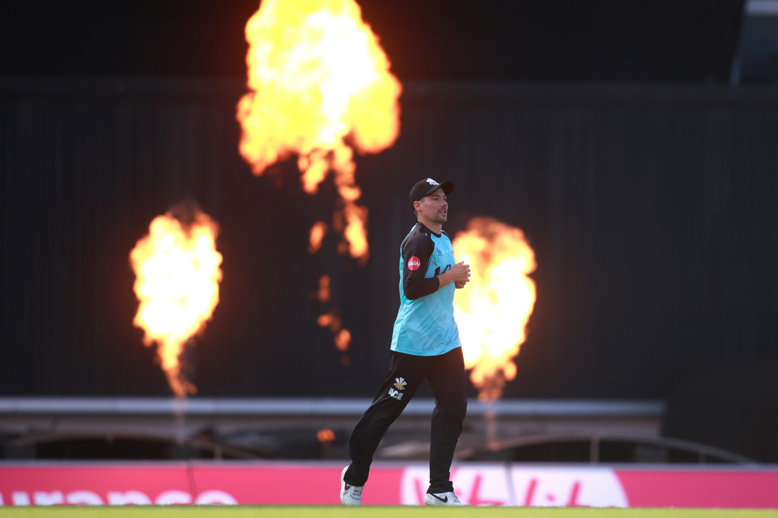 Surrey vs Kent Spitfires: Preview