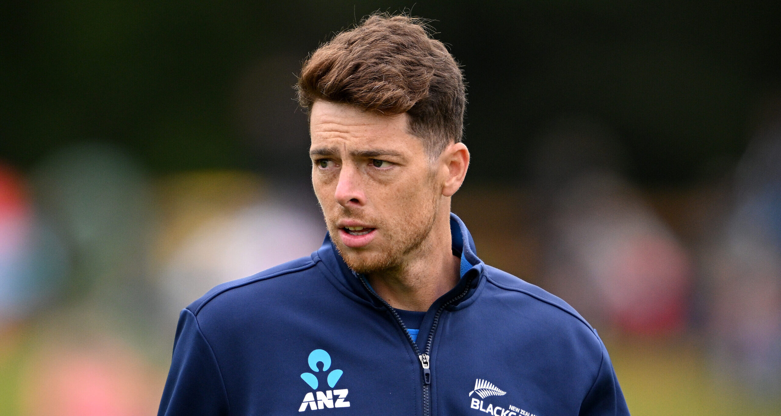 Surrey sign Mitchell Santner for Vitality Blast