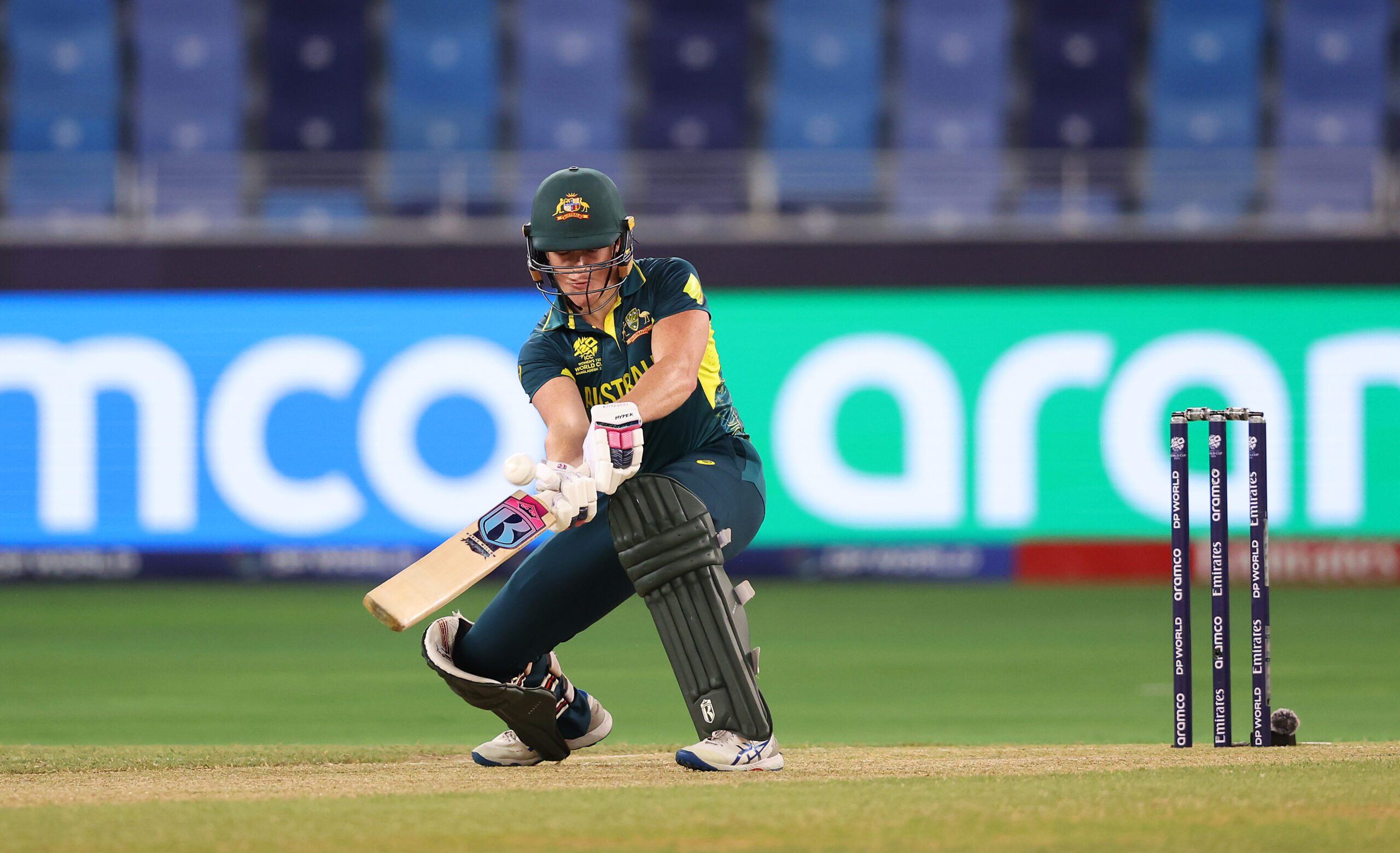 Grace Harris signs for Surrey