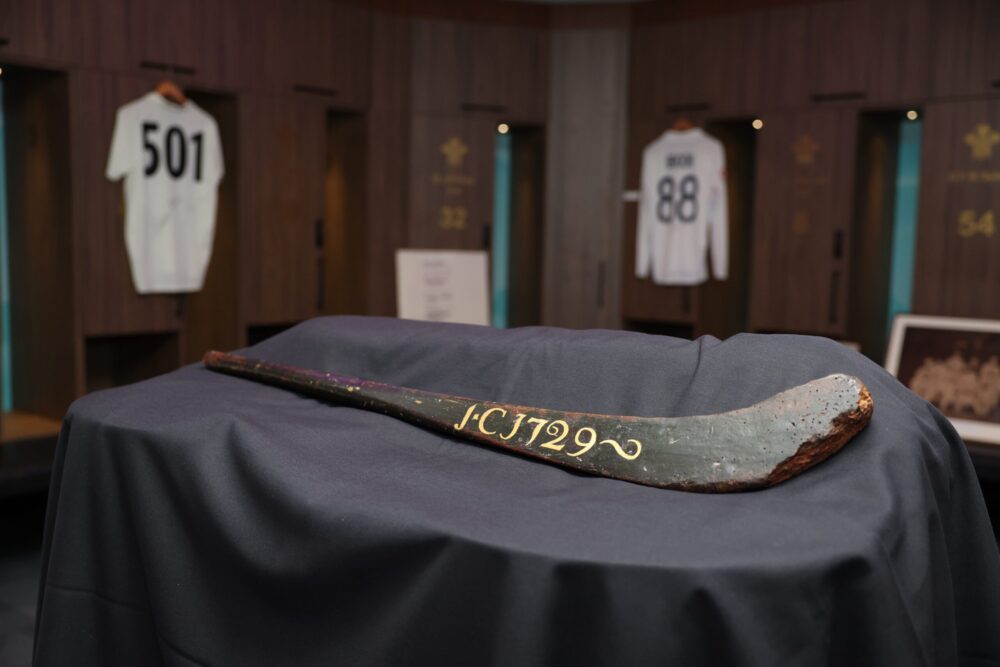 Surrey CCC Changing Room Dining Experience