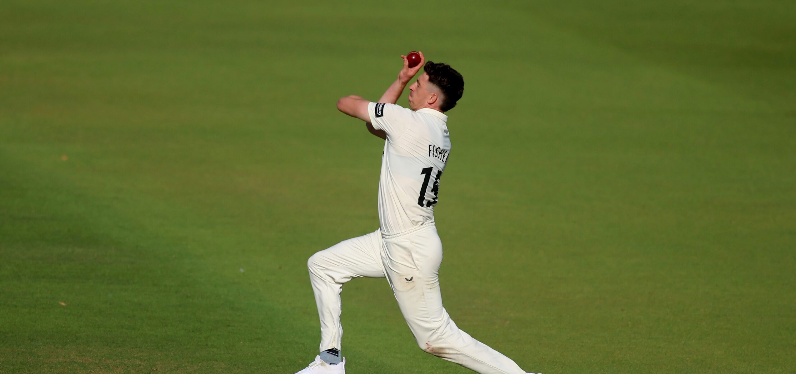 Warwickshire batters power hosts into lead on second day