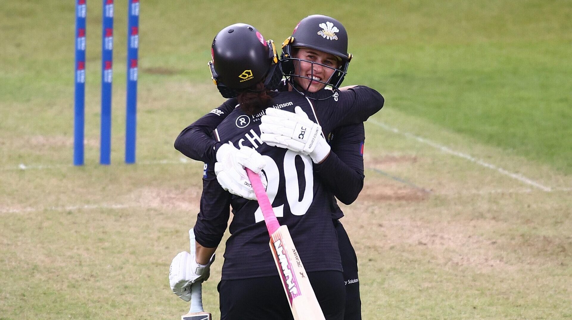 Chathli Score Career Best to See Surrey Over the Line